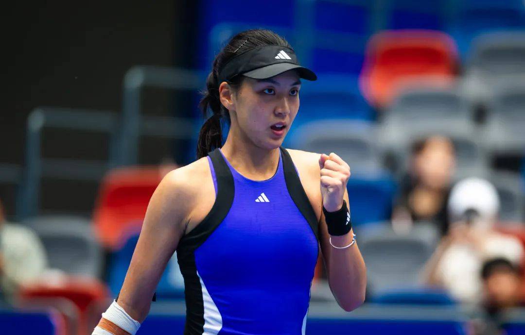 预示着她在 预示着她在