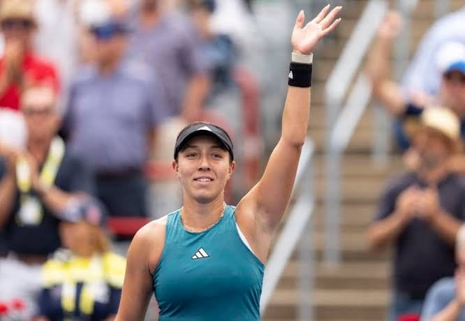 能抓、能握、能牵手……徐佳玲点燃主火炬时“穿”的智能仿生手有多神奇？杭州亚残运会官网.