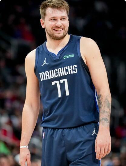 布朗曾让防 布朗曾让防