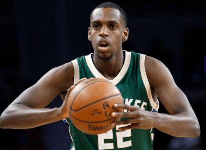 防守身体对 防守身体对